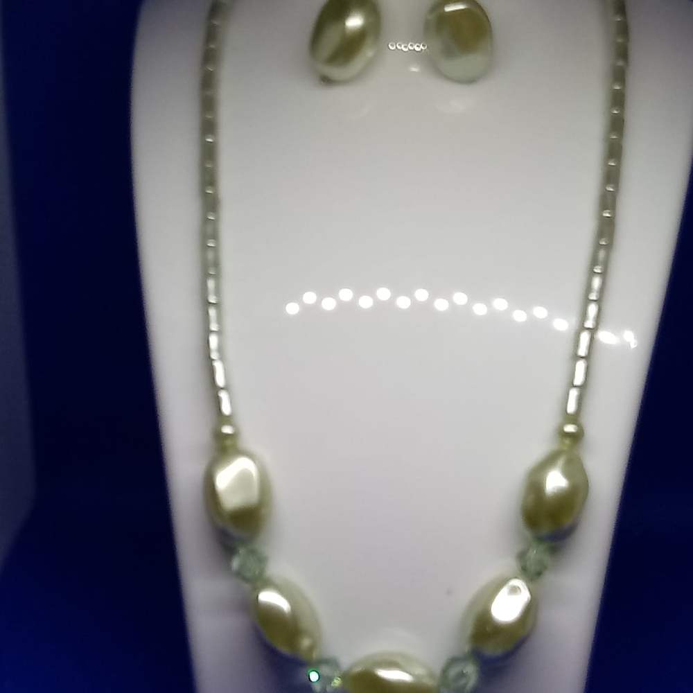 Lustrous Baroque Pearl 21" Necklace, with Hook and Eye Clasp, and Earring Set